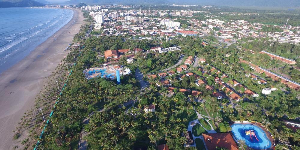 Casa Prox Ao Sesc Bertioga. Holiday home